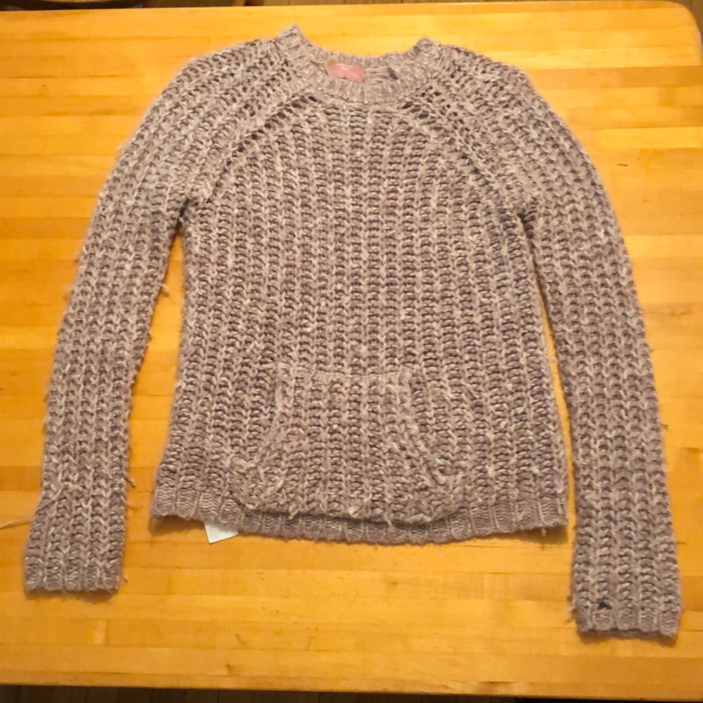 Knitted lavender/gray sweater